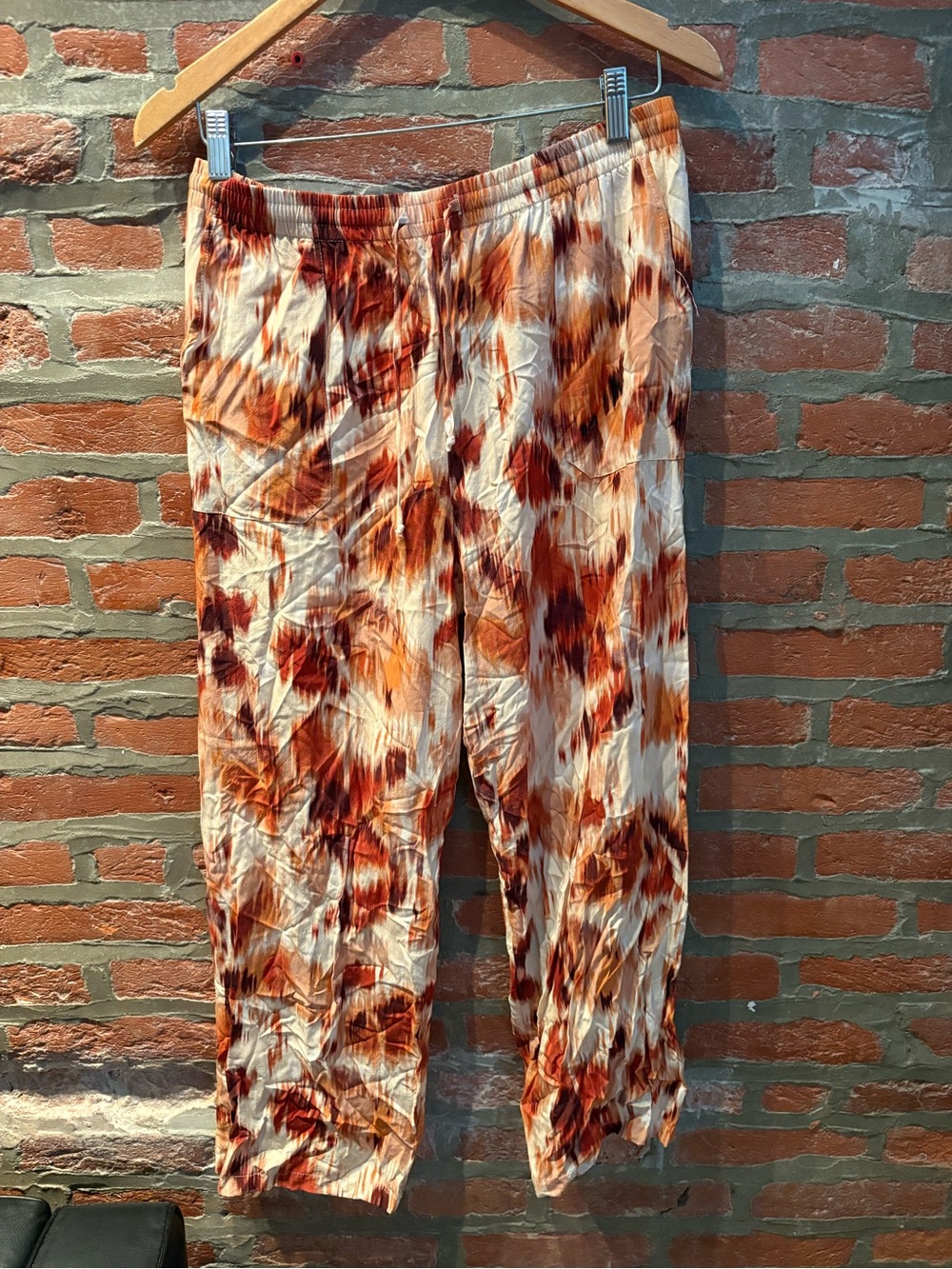 Black Rainn Women's Tie-Dye Joggers in Rust & Cream